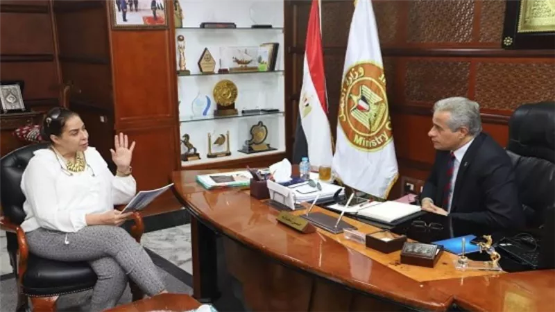 وزير العمل يستقبل غادة عجمي عضو لجنة العلاقات الخارجية بمجلس النواب (صور)