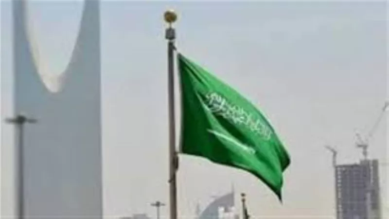السعودية.. خادم الحرمين الشريفين وولي العهد يعزيان باكستان في ضحايا حادث القطار