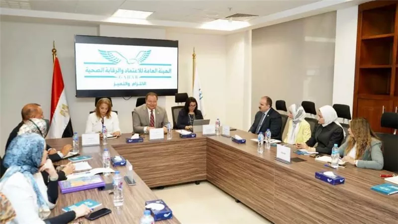 الهيئة العامة للاعتماد والرقابة الصحية ومنظمة الصحة العالمية يبحثان خطة لنشر الوعي بسلامة المرضى