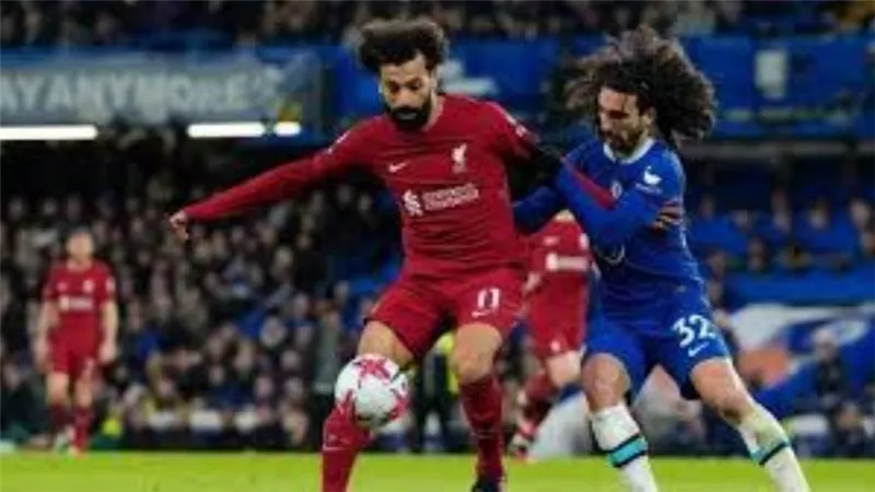 صلاح أساسيًّا.. التشكيل الرسمي لقمة ليفربول وتشيلسي بالدوري الإنجليزي