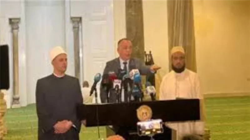 أمين عام المجلس الأعلى للآثار يفتتح المسجد الأقمر بعد ترميمه