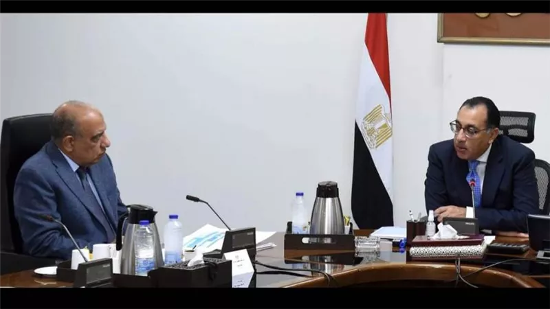 رئيس الوزراء يتابع نشاط عمل شركة الشرقية 