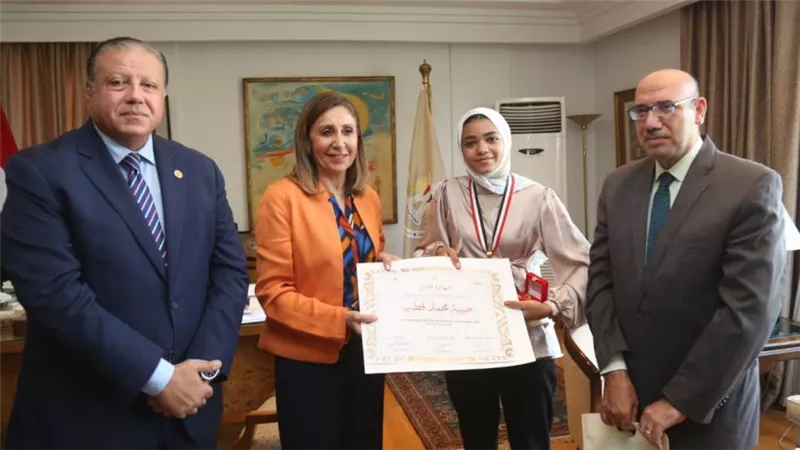 وزيرة الثقافة:  الوزارة تقدم كافة أوجه ‏الدعم والرعاية ‏للموهوبين والمبدعين