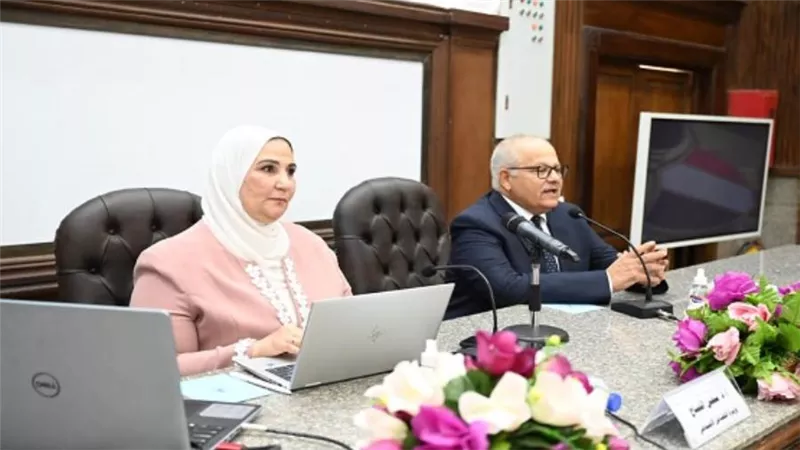 القباج تشارك في ندوة بجامعة القاهرة ضمن معسكر القيادة الفعالة الأول تحت عنوان 