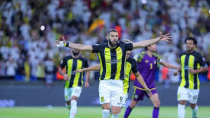 بنزيما يقود الاتحاد للفوز على الشرطة في كأس الملك سلمان
