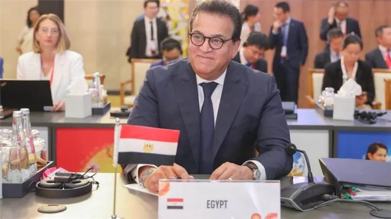 وزير الصحة يدعو إلى زيادة مصادر تمويل البرامج الصحية المخصصة لمواجهة الجوائح