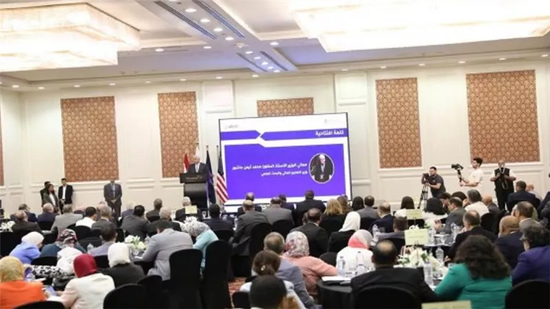 وزير التعليم العالي يفتتح ورشة عمل برنامج رواد وعلماء مصر تعزيز الشراكة مع القطاع العام (صور)