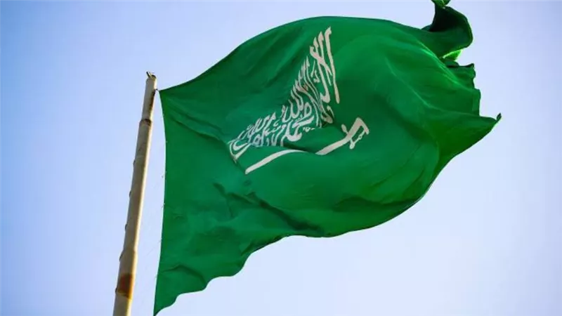 السعودية .. قرار عاجل من التعليم بشأن العاملين في المدارس