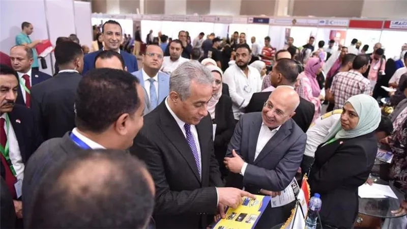 وزير العمل يفتتح ملتقى توظيف يوفر 10 آلاف فرصة في 80 شركة لشباب القاهرة