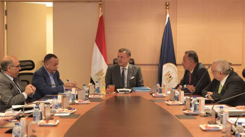 وزير السياحة والآثار يترأس اجتماع مجلس إدارة المجلس الأعلى للآثار