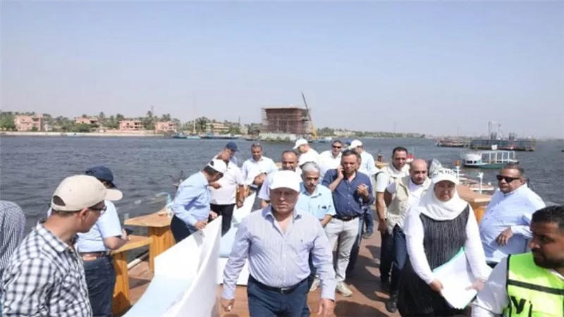 وزير النقل يتفقد مشروع الخط الأول من شبكة القطار الكهربائي السريع 