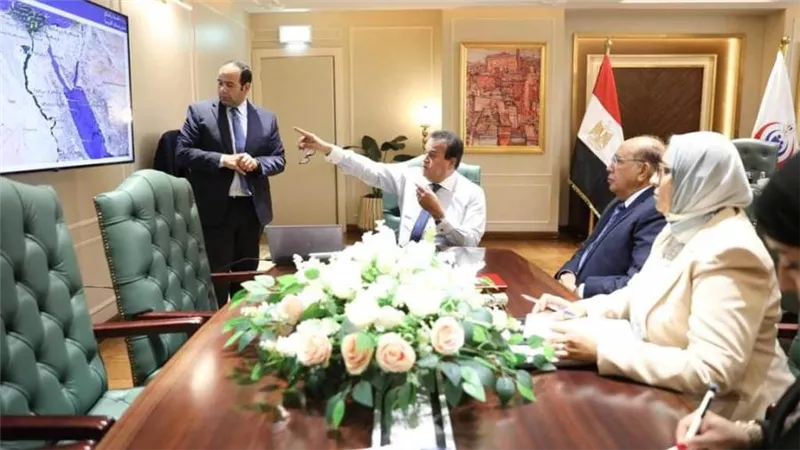  وزير الصحة يعقد اجتماعا لمتابعة الموقف التنفيذي لخطة التطوير