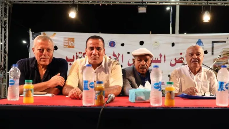 معرض السويس للكتاب يحتفي بـ 