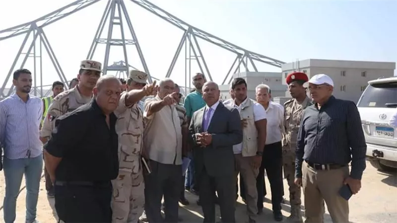 وزير النقل يتفقد تطوير خط سكة حديد الفردان - بئر العبد بطول 100 كم