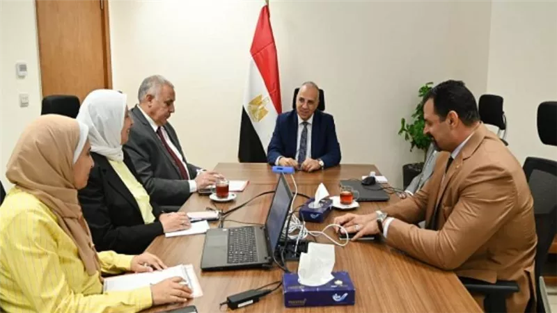 وزير الري يتابع ضوابط استخدام المياه الجوفية ومنظومة المراقبة والتحكم في الآبار الجوفية (صور)
