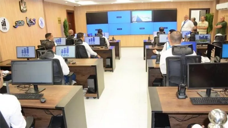 وزير التنمية المحلية ومحافظ بني سويف يتفقدان مركز السيطرة الموحد للشبكة الوطنية للطوارئ والسلامة بالديوان العام (صور)