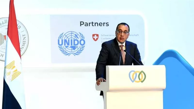  رئيس الوزراء يلقي كلمة في منتدى الاستثمار البيئي والمناخي بمصر