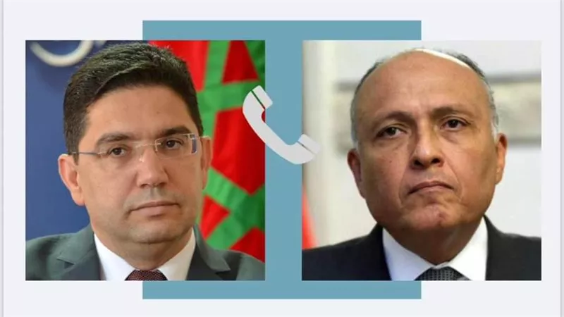 شكري يجري اتصالا هاتفيا مع وزير خارجية المغرب