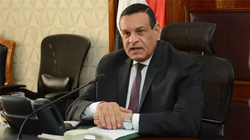 وزير التنمية المحلية يوجه برفع درجة الاستعداد بالمحافظات تحسبا لموجة الطقس السيئ التي تتعرض لها البلاد