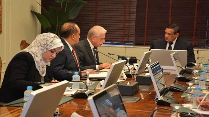 وزير التنمية المحلية يلتقي محافظ جنوب سيناء لمتابعة آخر المستجدات في تنفيذ المشروعات التنموية والخدمية 