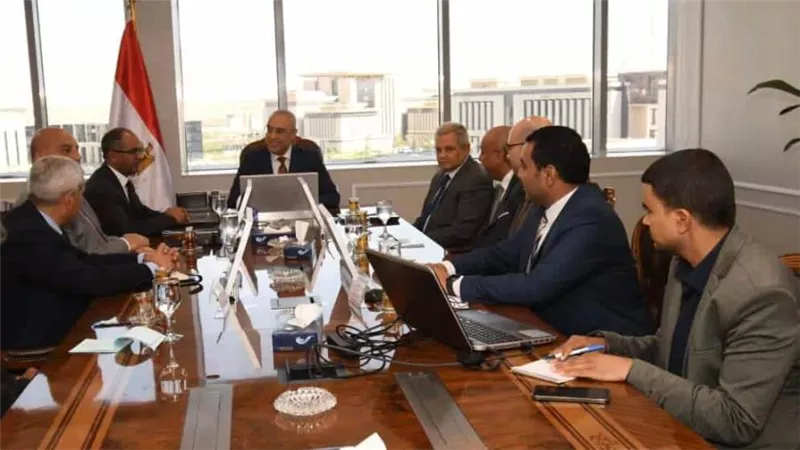 الجزار: الصناعة المصرية لديها فرصة ذهبية للمنافسة بقوة فى إنتاج المكونات المستخدمة في تنفيذ مشروعات المياه والصرف
