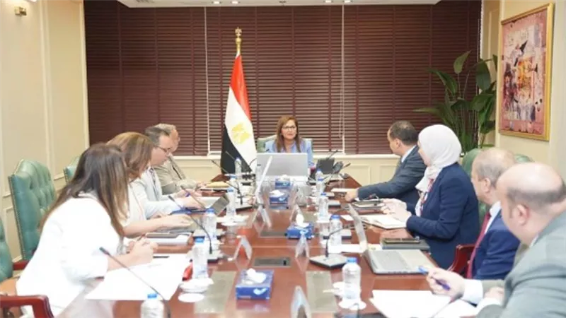 وزيرة التخطيط تتابع الموقف التنفيذي لمستهدفات خطة التنمية للعام المالي الحالي 23/2024