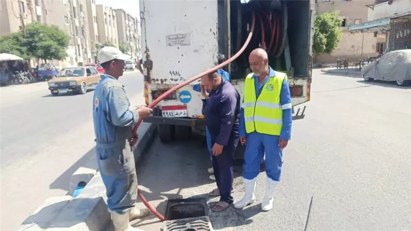 استعدادًا لموسم الأمطار.. رفع كفاءة وتطهير شنايش ومطابق المنتزه بالإسكندرية