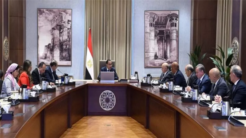 رئيس الوزراء يستعرض رؤى ومقترحات غرفة الصناعات المعدنية بشأن تعميق الصناعة وزيادة معدلات الإنتاج والتصدير