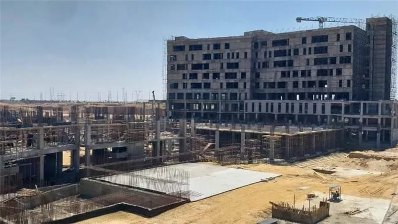 وزير الإسكان يتابع مع رئيس جهاز مدينة بدر موقف المرحلة الثانية من سكن موظفي العاصمة الإدارية ومشروع المدينة الطبية بالمدينة