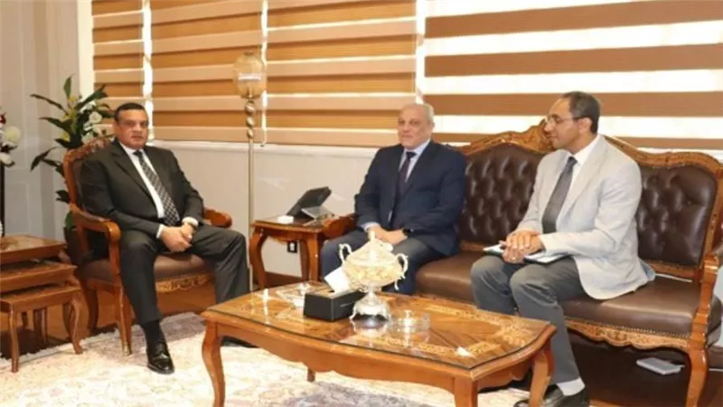 وزير التنمية المحلية يلتقي رئيس هيئة تنمية الصعيد 