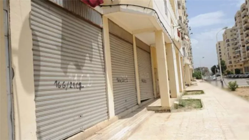 وزير التنمية المحلية يوجه المحافظات بالبدء اليوم في تطبيق المواعيد الشتوية لغلق المحال والمطاعم (إنفوجراف)