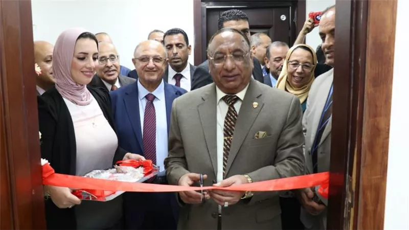 رئيس قضايا الدولة يفتتح وحدات التحول الرقمي بفروع الهيئة بالإسكندرية