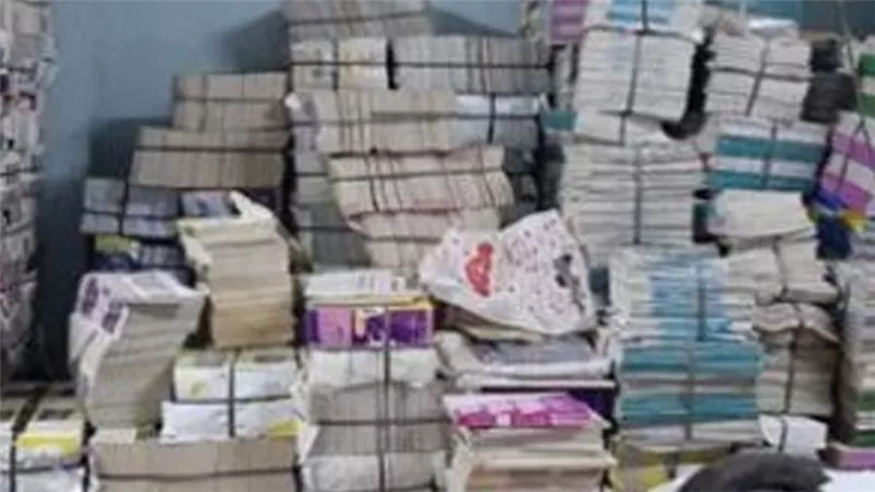 ضبط 7 مطابع بالقاهرة لتقليد وطباعة مناهج دراسية بدون ترخيص