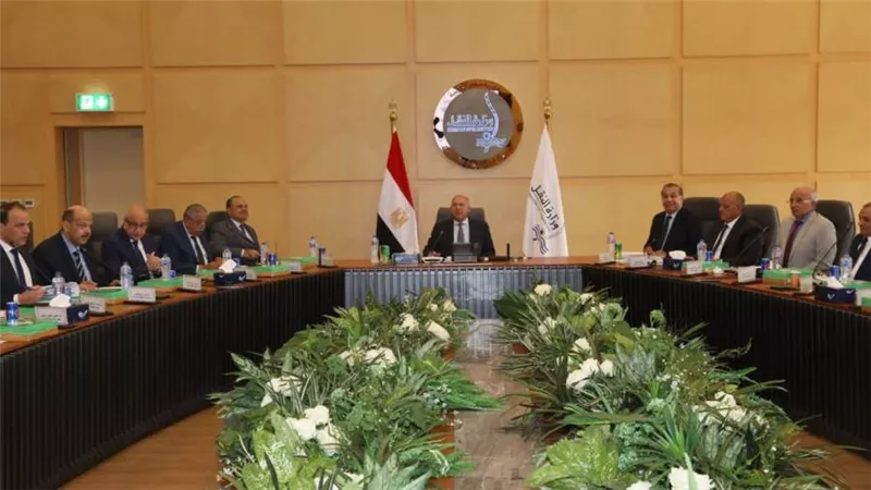 وزير النقل: ضرورة التوسع في الدخول في أنشطة اخرى بخلاف الطرق والكباري