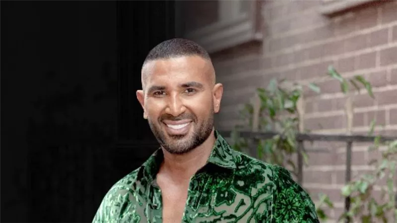 أحمد سعد يتألق أمام الرئيس السيسي بأغنية 