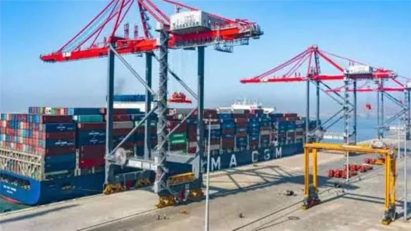 الترانزيت| أسطول تجاري بحري لتحويل مصر إلى مركز توزيع لإفريقيا ودول المتوسط
