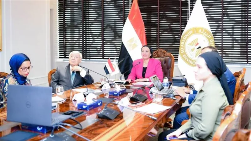 وزيرة البيئة تناقش مع نظيرها الكندي نتائج المشاورات مع الأطراف المختلفة لتحديد الموضوعات الملحة لمتطلبات تمويل المناخ وآليات التنفيذ