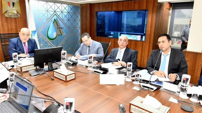 وزير الإسكان يؤكد أهمية دور البحث العلمي في تطوير أداء قطاع مياه الشرب والصرف الصحي لخدمة احتياجاتنا الفعلية