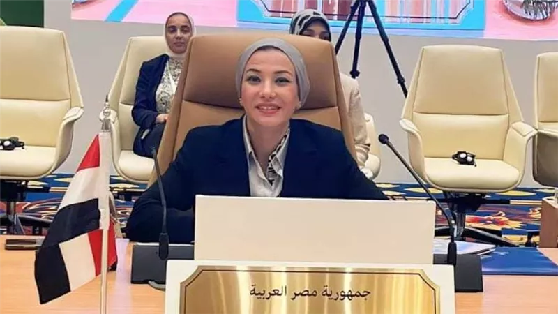 وزيرة البيئة تدعو لضرورة وضع خارطة طريق مؤسسية لإدارة تأثيرات تغير المناخ والتخفيف منها والخروج بهدف رقمي لكيفية التكيف معها