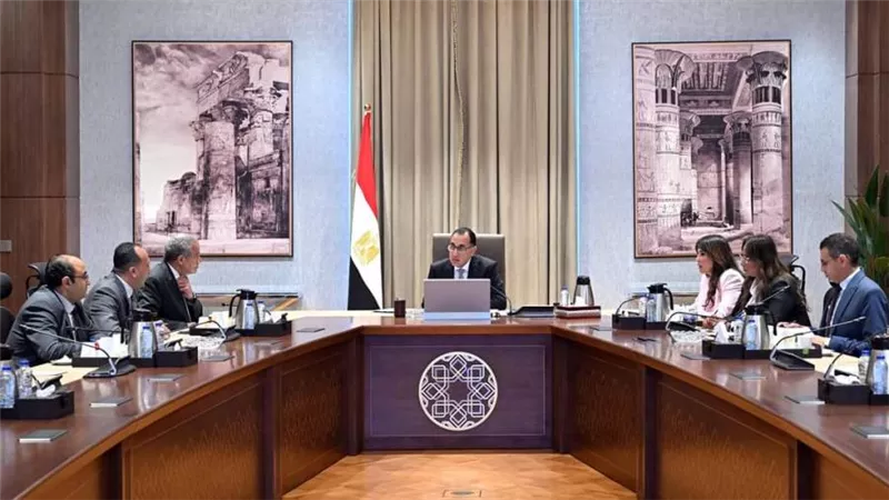 رئيس الوزراء يتابع موقف تطوير المجمعات الاستهلاكية وبرنامج الشراكة مع القطاع الخاص