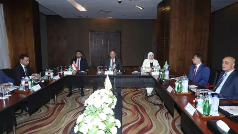وزير النقل يترأس الجمعية العمومية لشركة الجسر العربي للملاحة بحضور وزيرا النقل بالأردن والعراق 