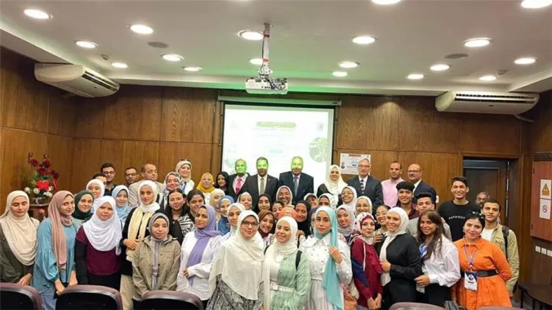 جامعة القاهرة تواصل احتفالاتها باليوبيل الذهبي لانتصارات أكتوبر بندوة فى كلية الآثار تخليدًا للانتصار المجيد