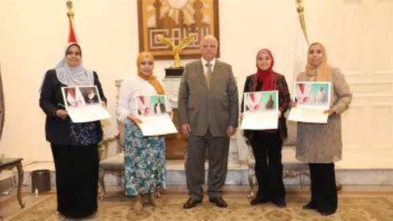 محافظ القاهرة: المرأة أثبتت قدراتها على القيادة بمختلف المواقع الإدارية