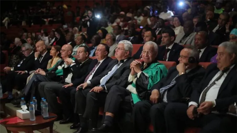 وزير التعليم العالي يشهد حفل تخرج الدفعة 18 بجامعة سنجور