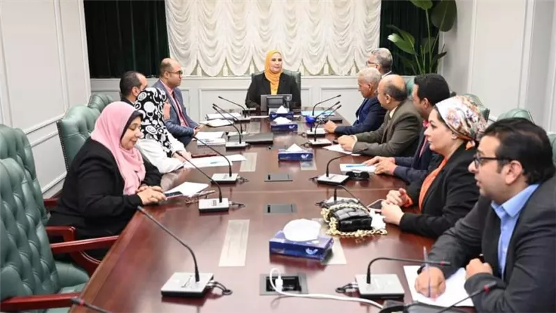 القباج تترأس اجتماعًا موسعًا مع قيادات قطاع الرعاية الاجتماعية بالوزارة