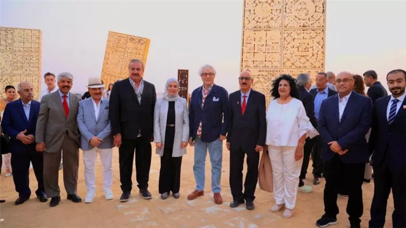 بالصور.. فاروق حسني فى زيارة  لمتاهة راشد بن خليفة بين الماضي والحاضر 