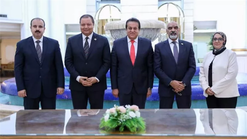 وزير الصحة يشهد توقيع عدد من بروتوكولات التعاون بين الوزارة والهيئة العامة للاعتماد والرقابة الصحية
