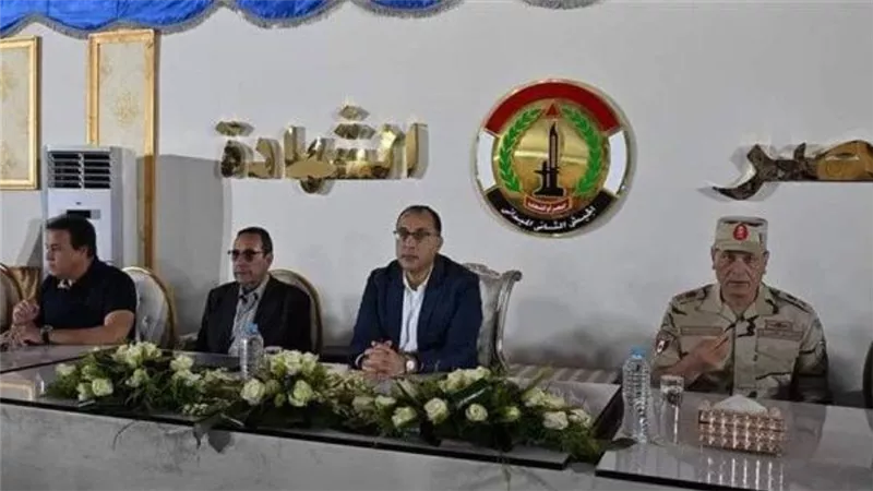 رئيس الوزراء يتفقد المساعدات الإنسانية بمنفذ رفح ويثمن جهود التحالف الوطني للعمل التنموي