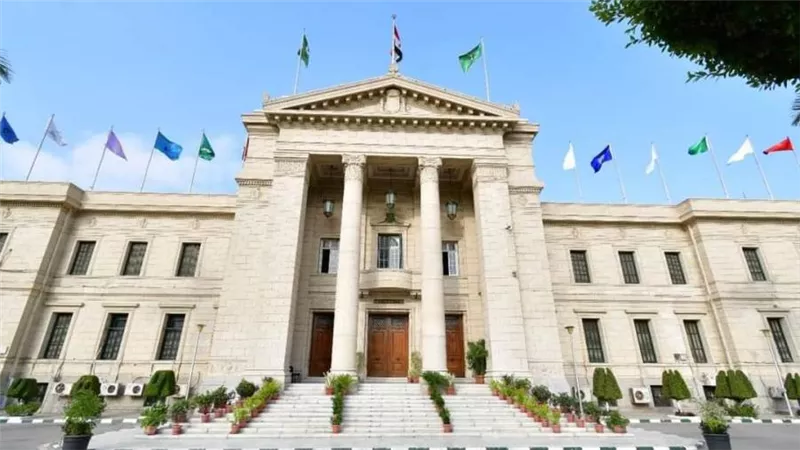 جامعة القاهرة تطلق 