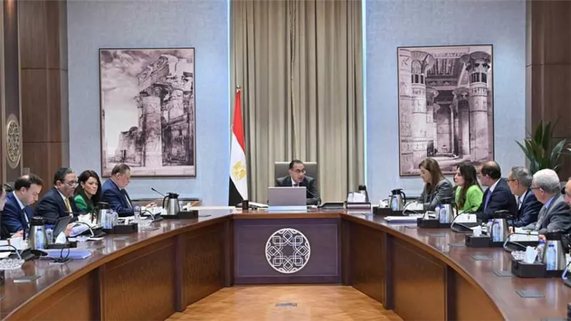 رئيس الوزراء يترأس اجتماع المجلس التنسيقي للسياسات النقدية والمالية